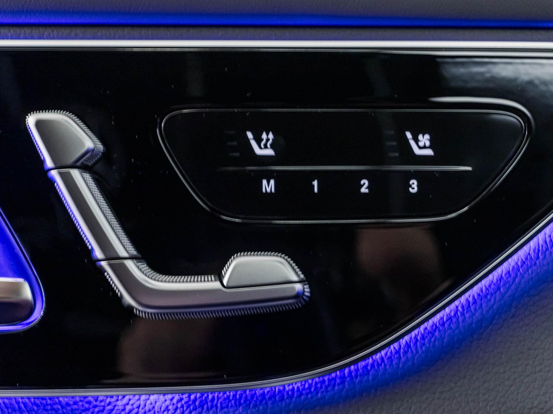 MERCEDES-BENZ GLC 300 e 4MATIC "EQ Star"-image-11
