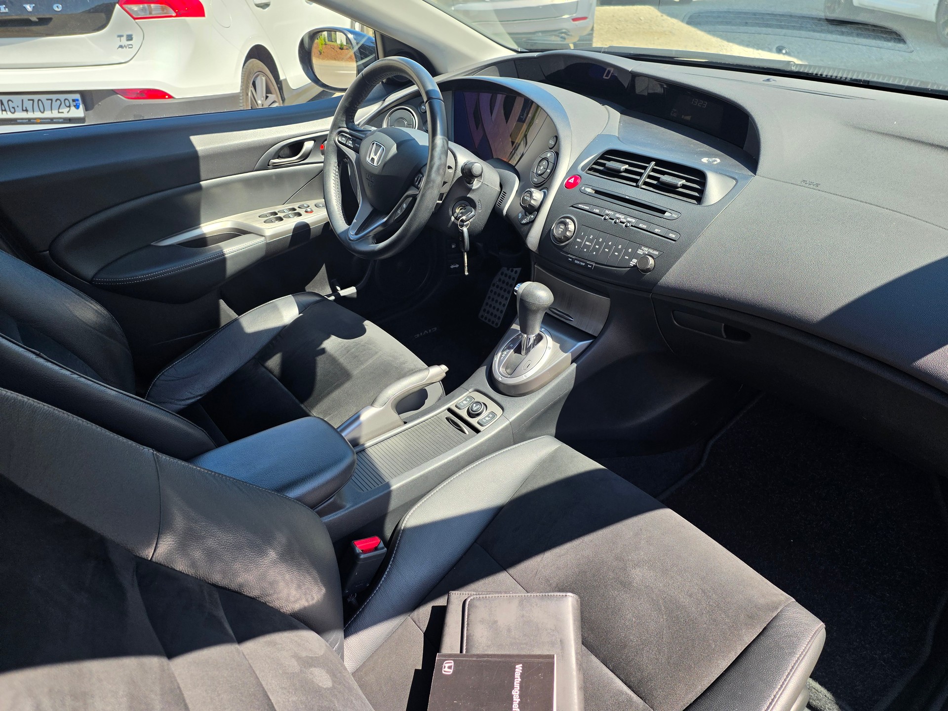 HONDA Civic 1.8i Executive Automatic-image-8