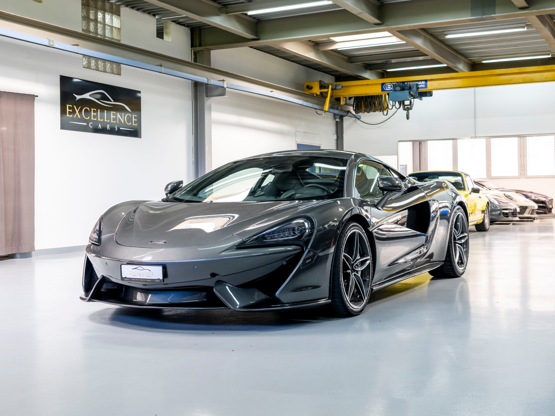 McLAREN 570S Coupé 3.8 V8 SSG