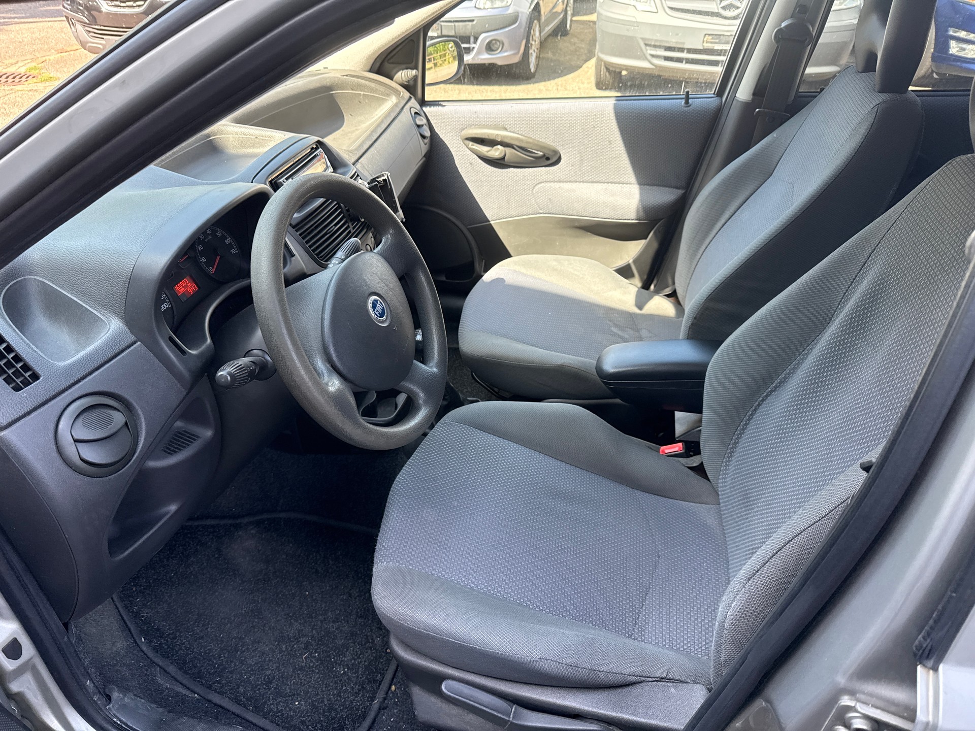 FIAT Punto 1.2 16V Active-image-8