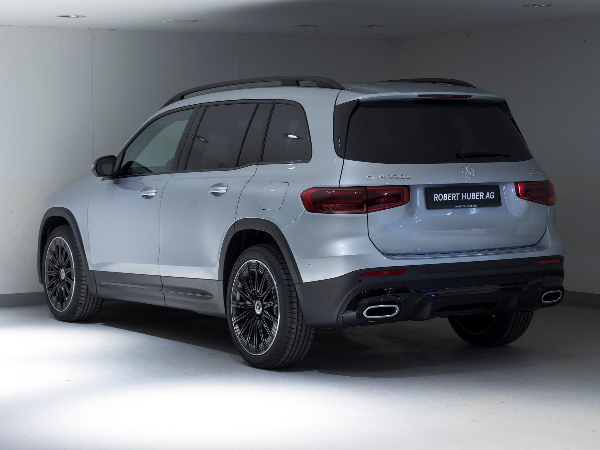 MERCEDES-BENZ GLB 220 d 4MATIC-image-3