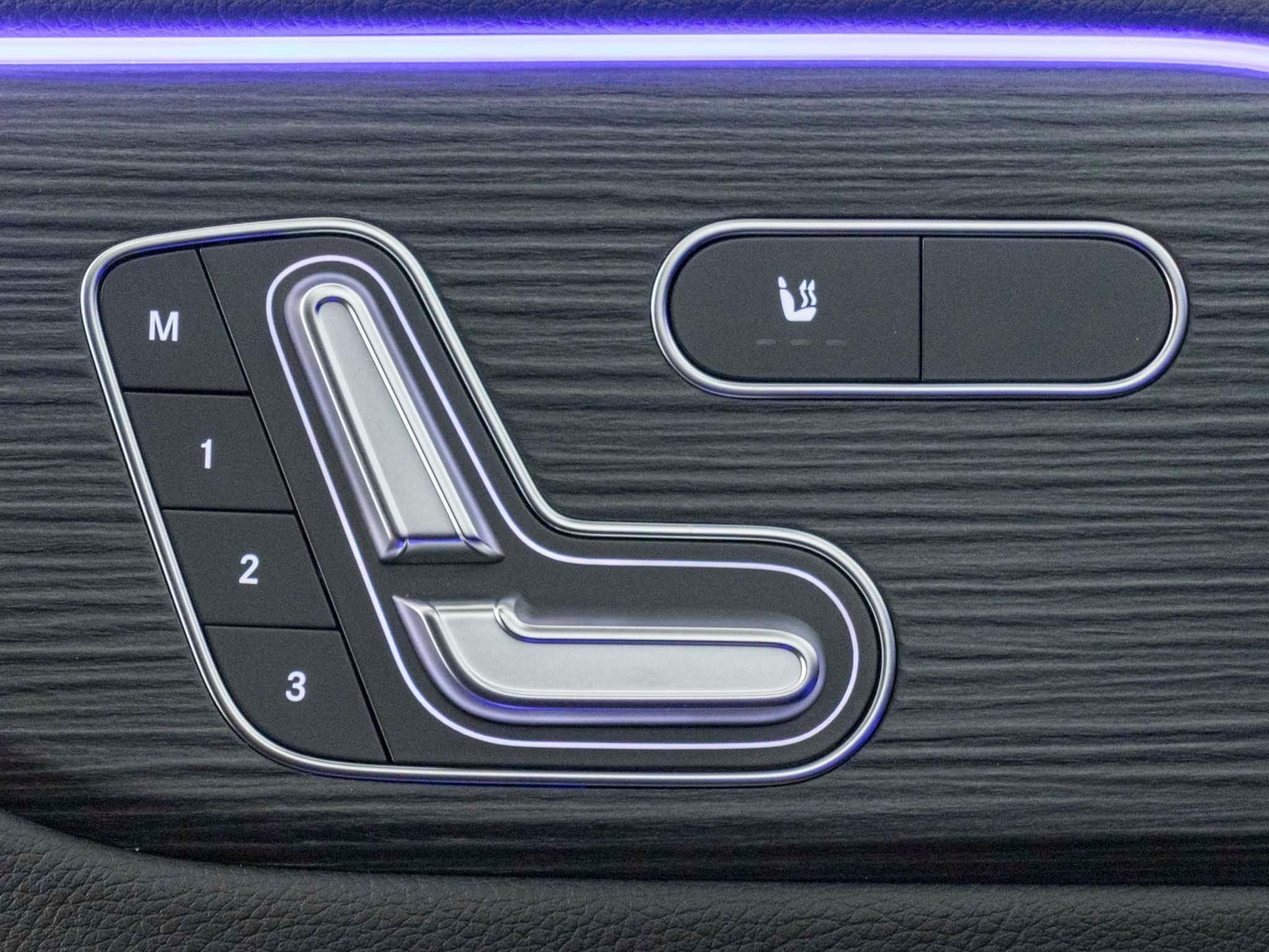 MERCEDES-BENZ GLB 220 d 4MATIC-image-12