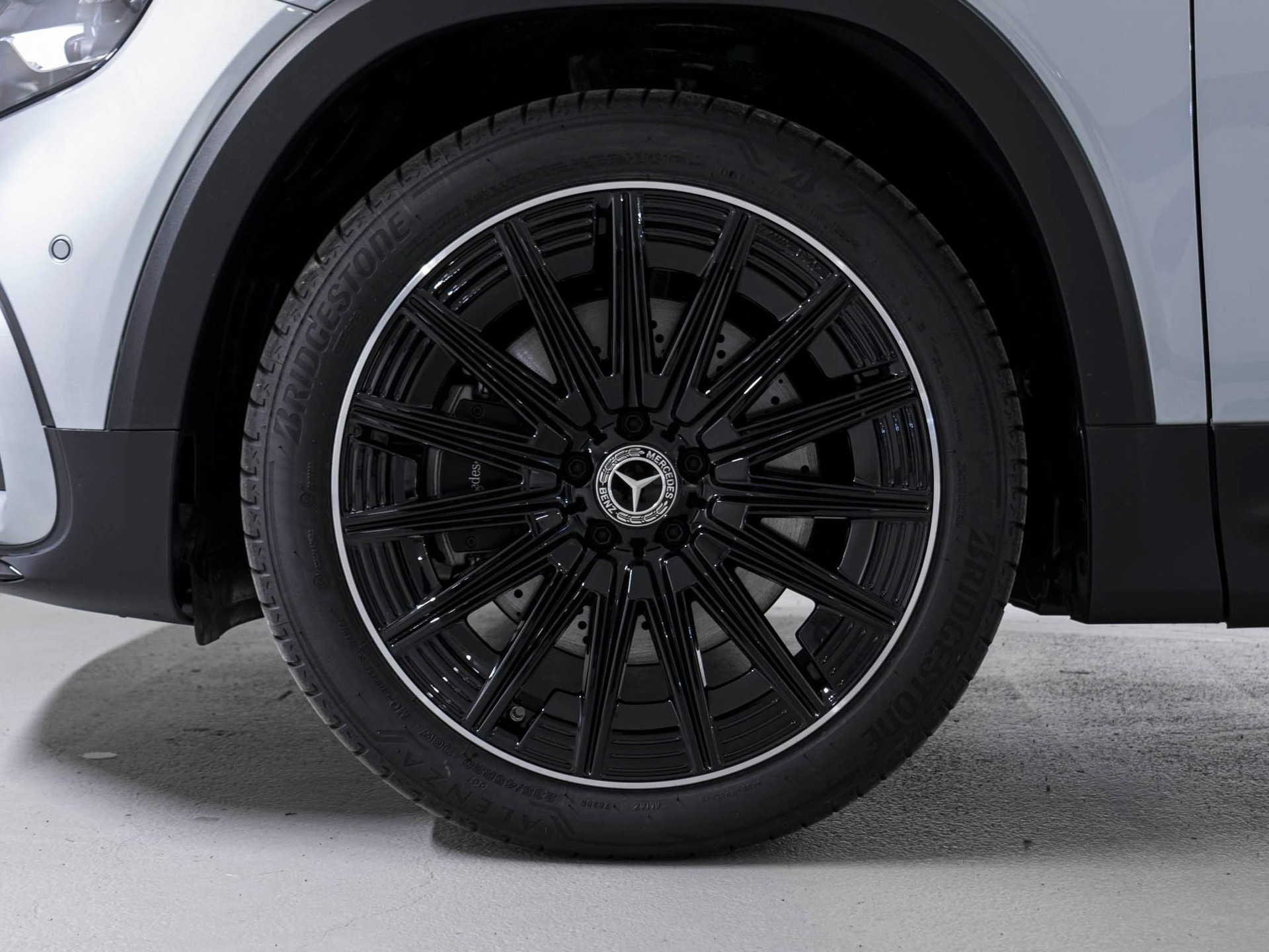 MERCEDES-BENZ GLB 220 d 4MATIC-image-14