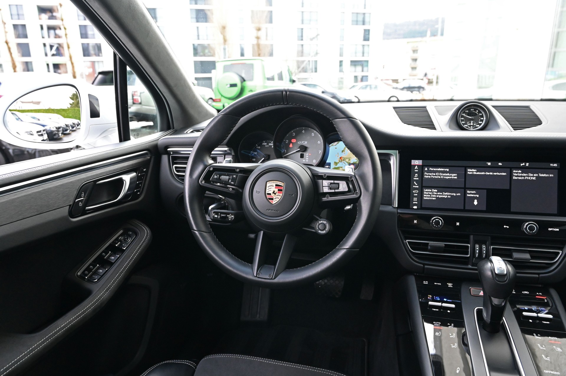 PORSCHE Macan GTS PDK **Approved-Garantie**-image-21