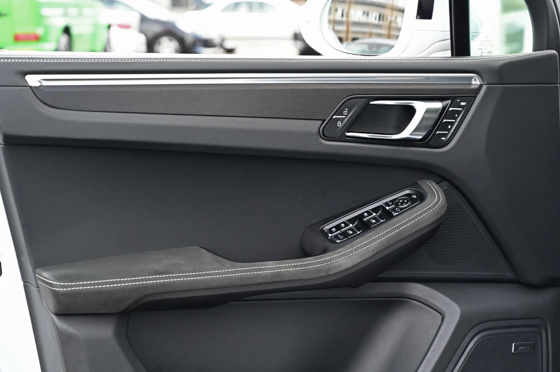 PORSCHE Macan GTS PDK **Approved-Garantie**-image-12