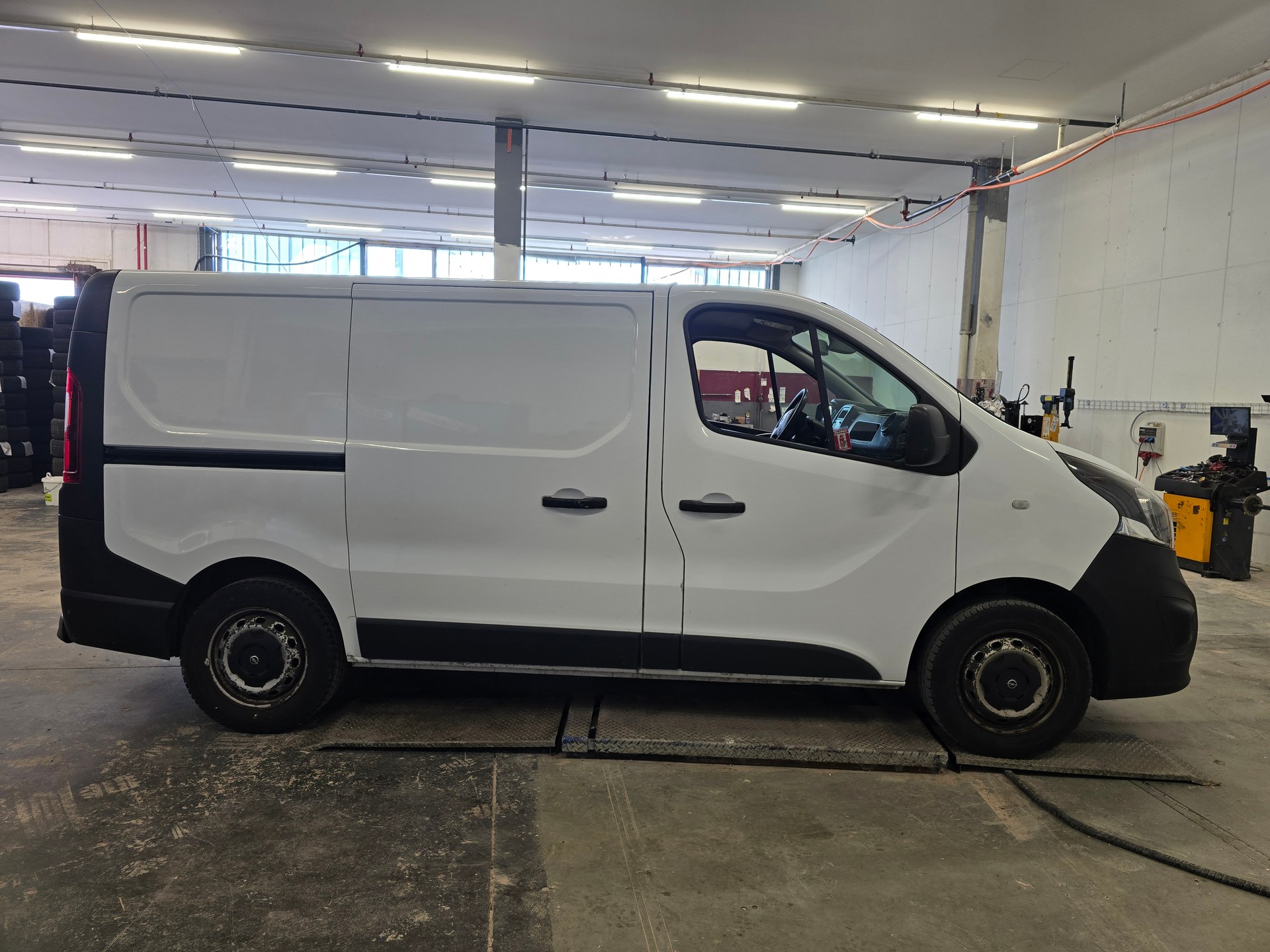 OPEL Vivaro 1.6 CDTI 2.7t L1H1-image-3