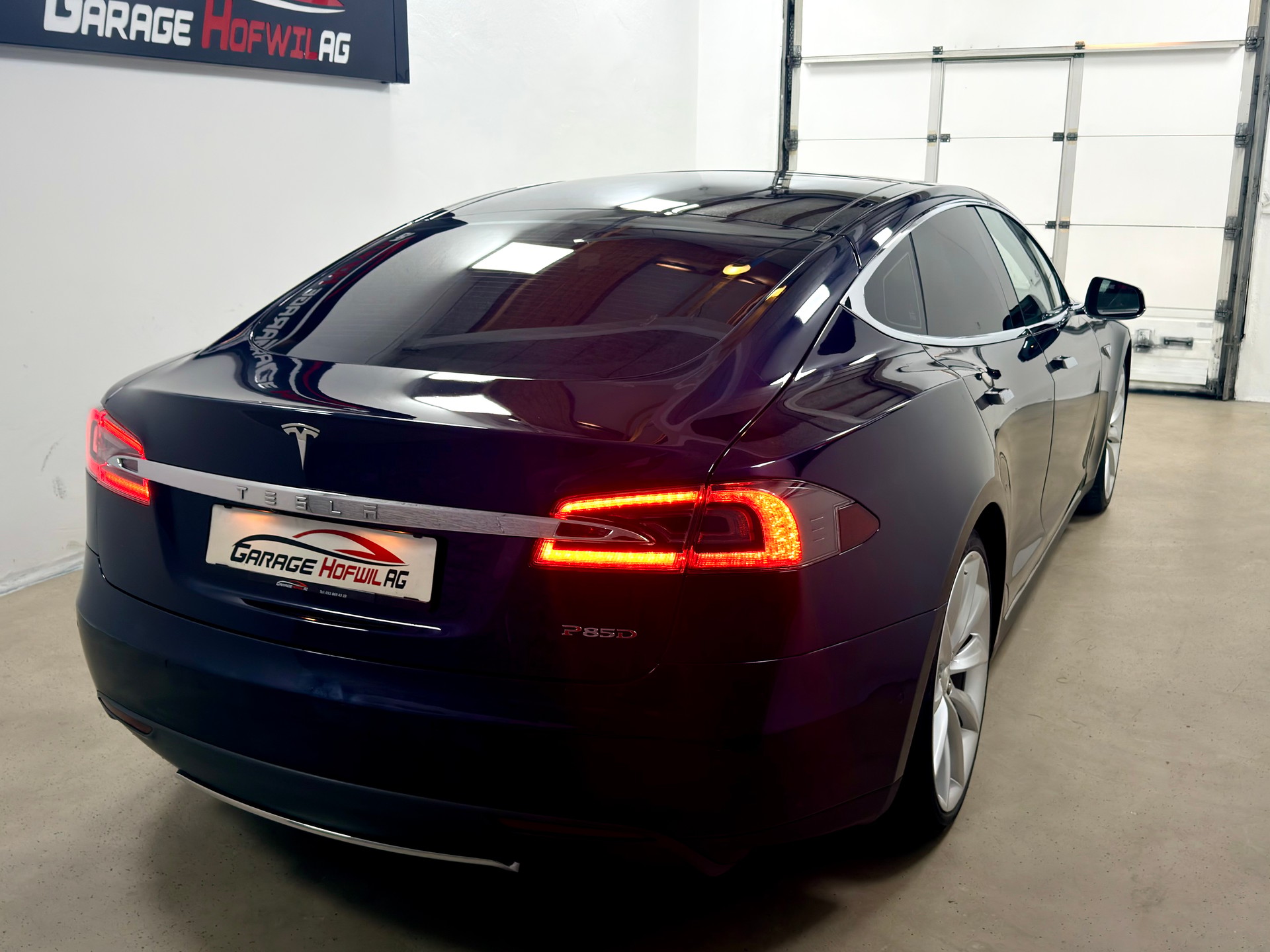 TESLA Model S 85 D Performance FREE SUPERCHARGER-showroom-element-3