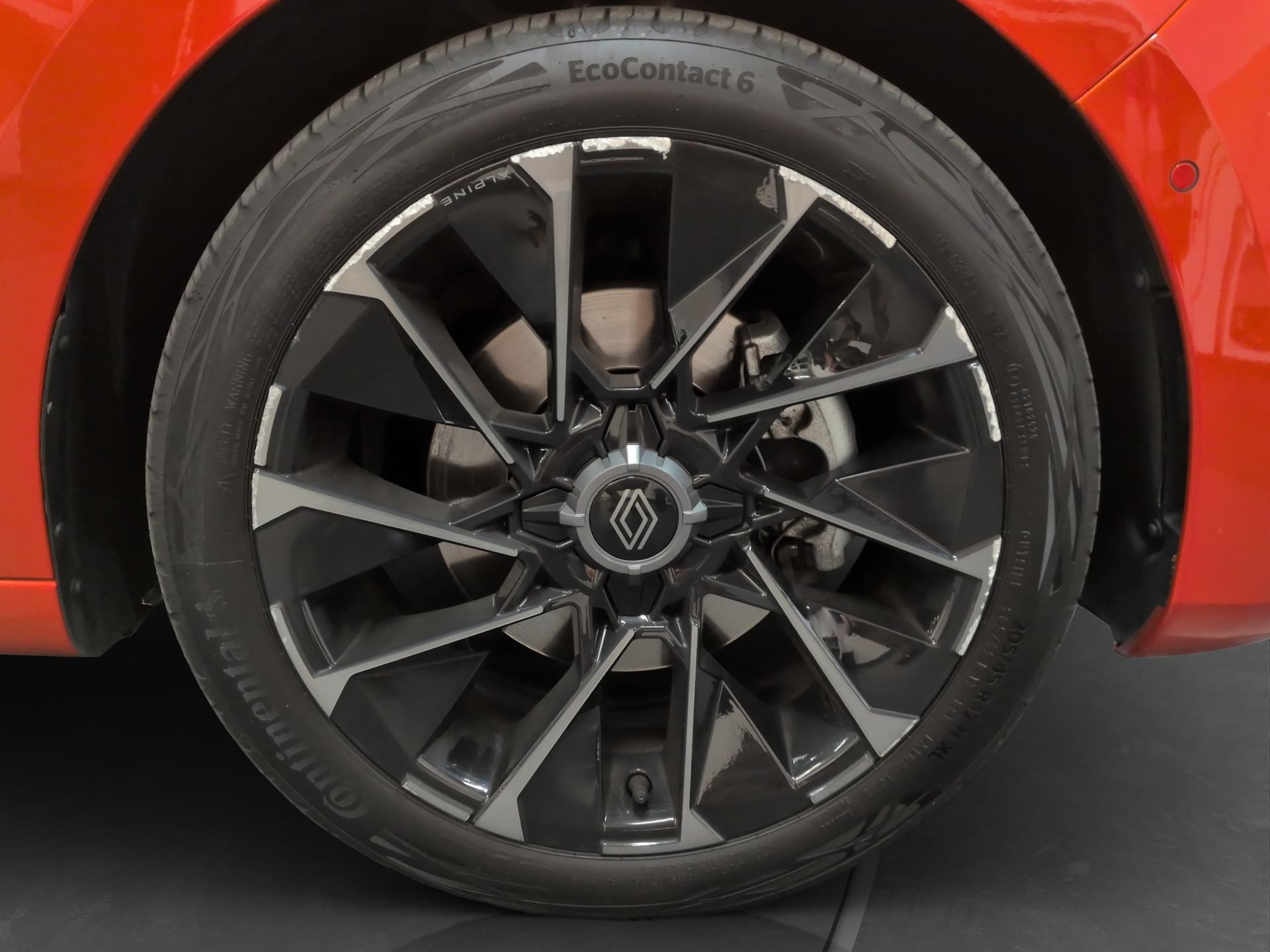 RENAULT Clio 1.6 E-Tech Esprit Alpine-image-17