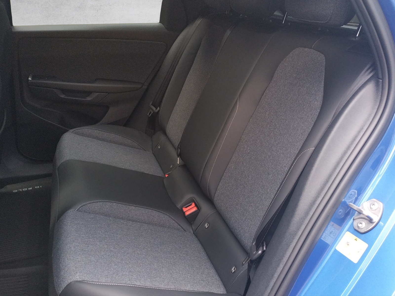 VW ID.Polo 52 kWh Style Edition One Plus-image-9