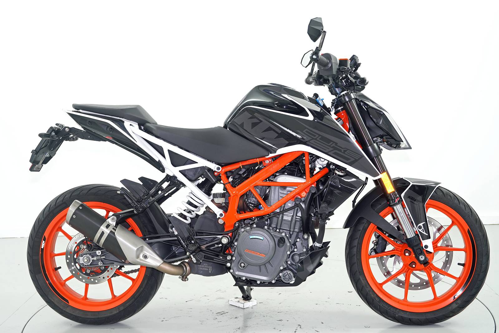 KTM 390 Duke ABS-image-3