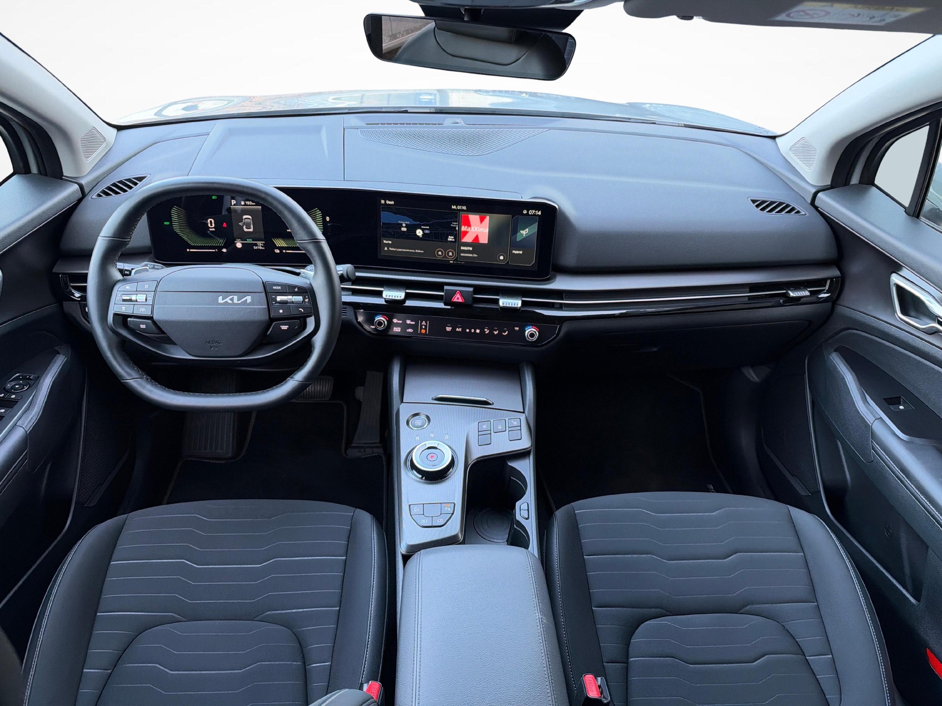KIA Sportage 1.6 T-GDi Hybrid Power Edition-image-8