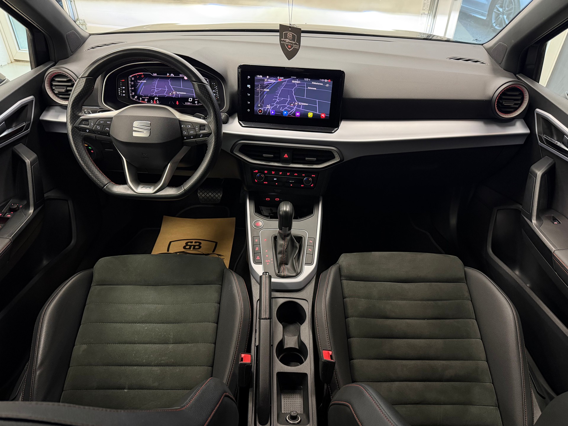 SEAT Arona 1.0 TSI Eco Hola FR DSG °° 5 Jahre / 100'000 KM Werksgarantie °°-image-12