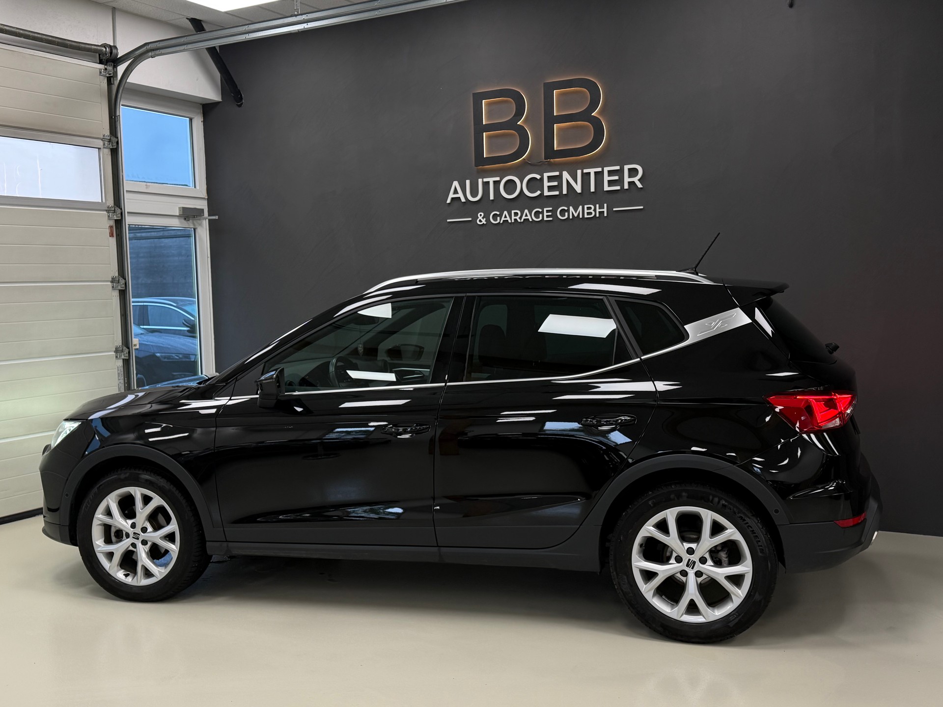 SEAT Arona 1.0 TSI Eco Hola FR DSG °° 5 Jahre / 100'000 KM Werksgarantie °°-showroom-element-3