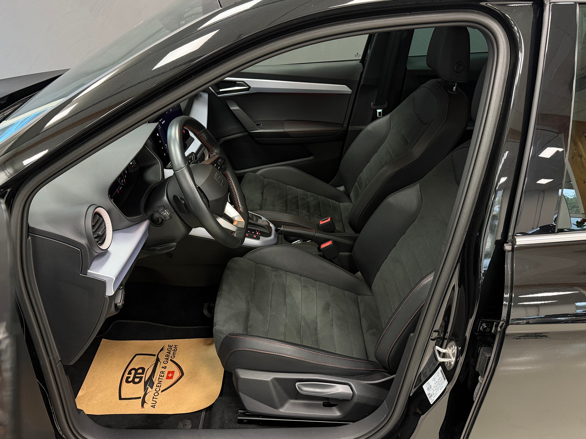 SEAT Arona 1.0 TSI Eco Hola FR DSG °° 5 Jahre / 100'000 KM Werksgarantie °°-image-8