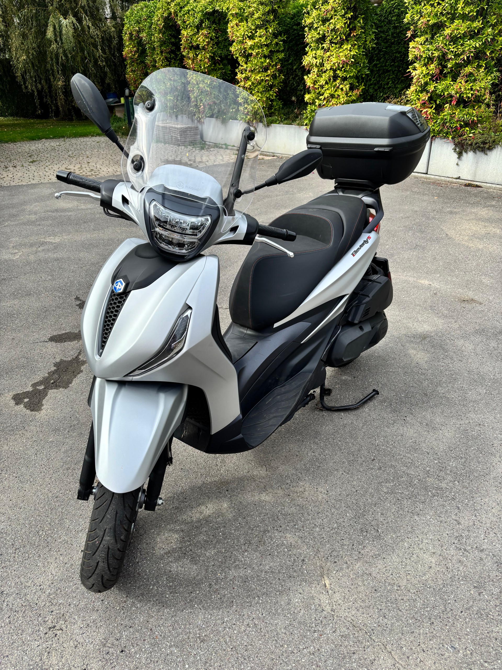PIAGGIO Beverly 400 Sport-image-3