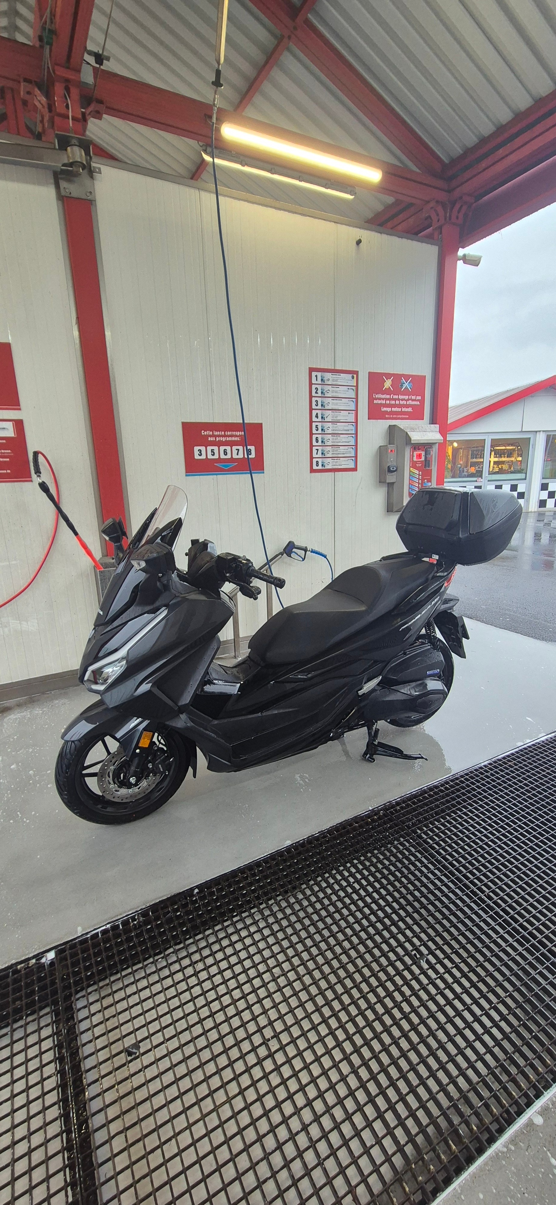 HONDA NSS 350 Smart Top Box-image-4