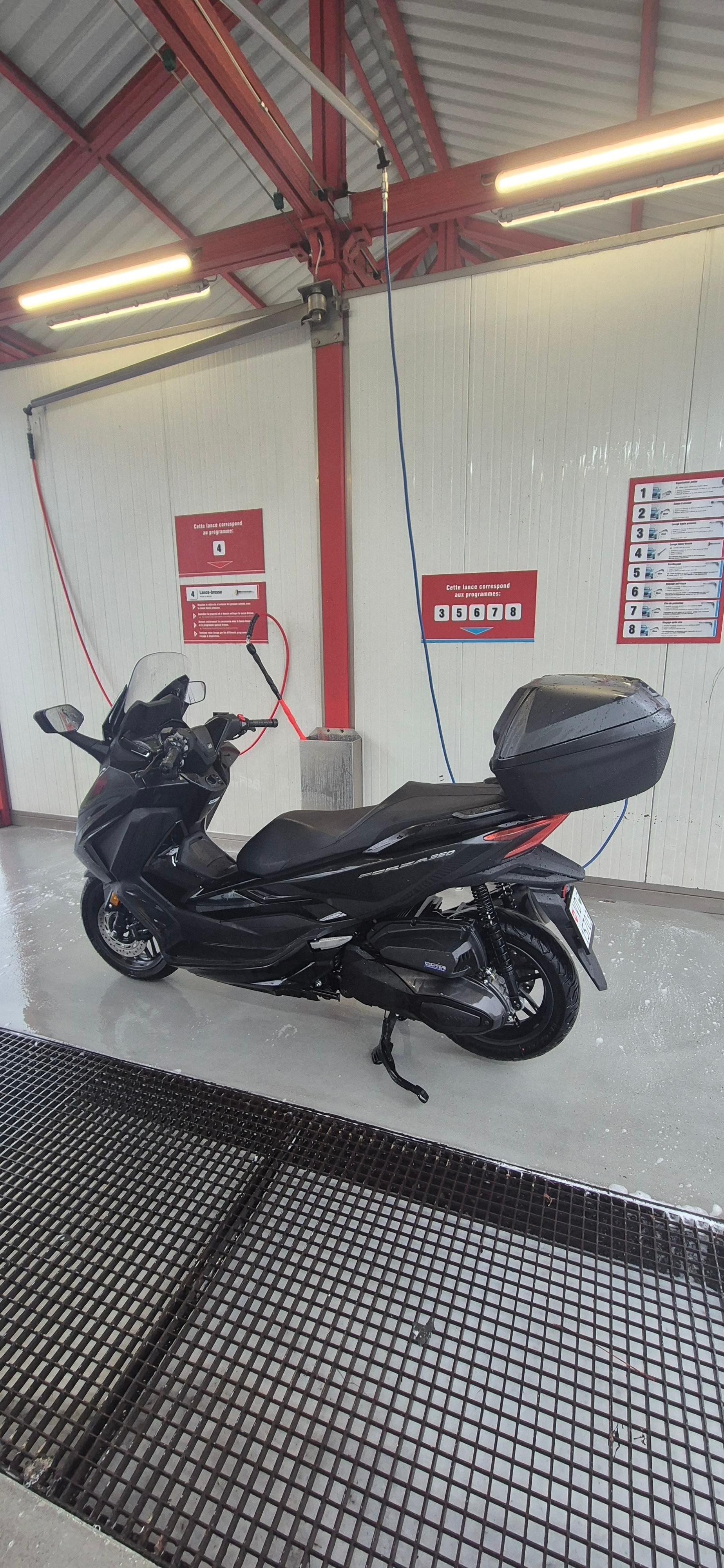 HONDA NSS 350 Smart Top Box-image-5