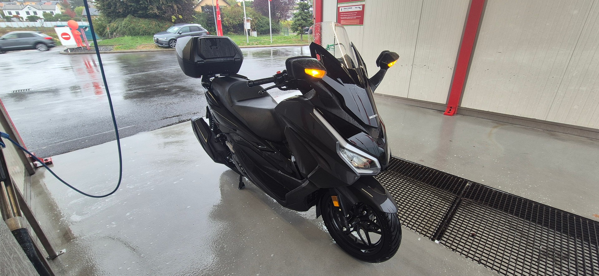 HONDA NSS 350 Smart Top Box-image-2