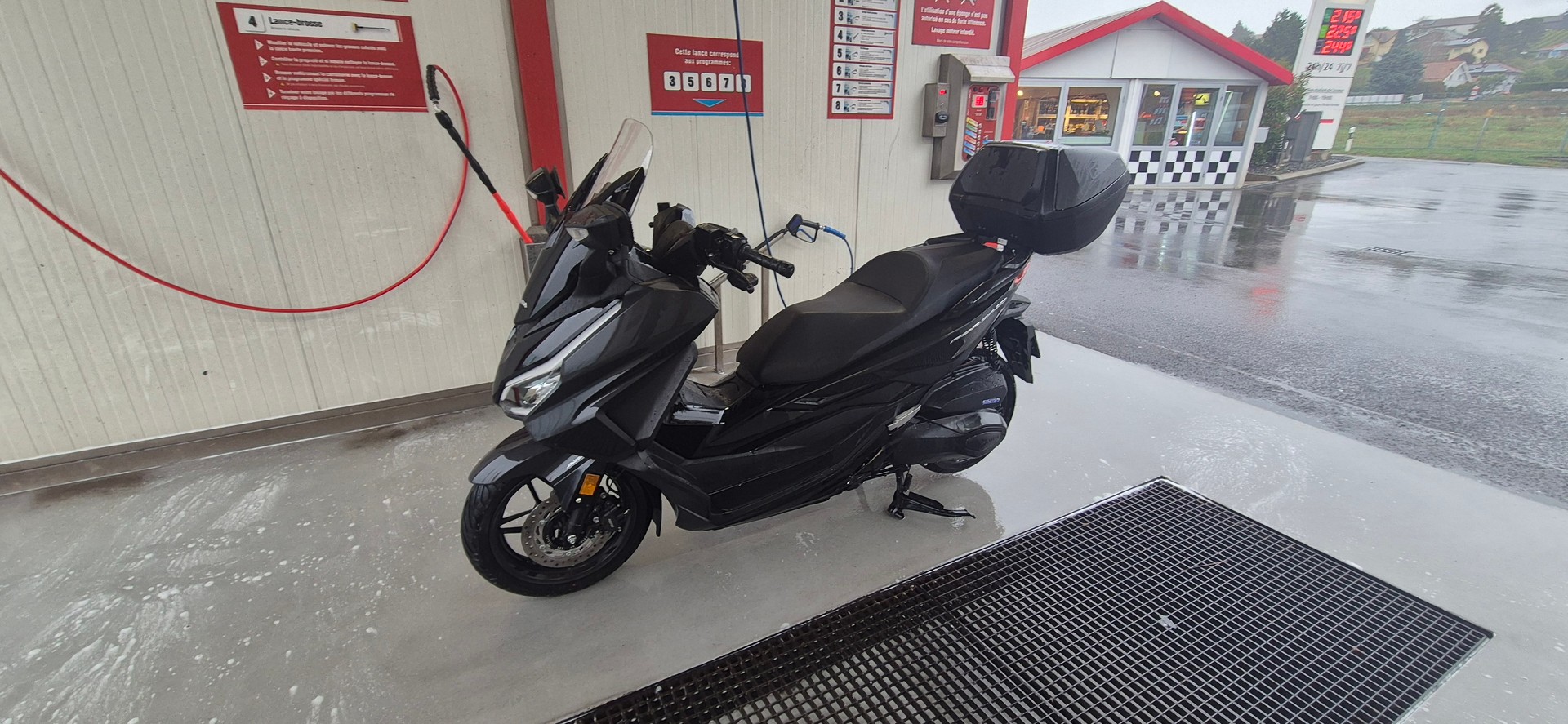 HONDA NSS 350 Smart Top Box-image-3