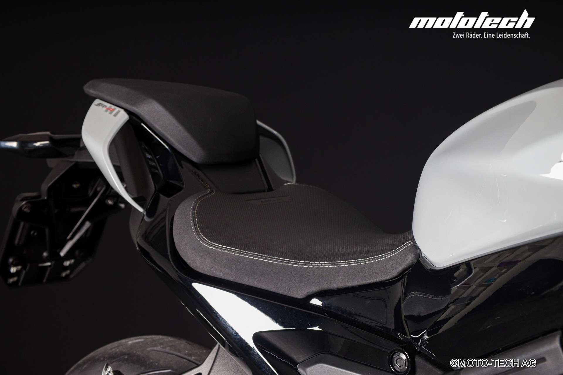 CF MOTO 675SR-R (35/66kW)-image-4