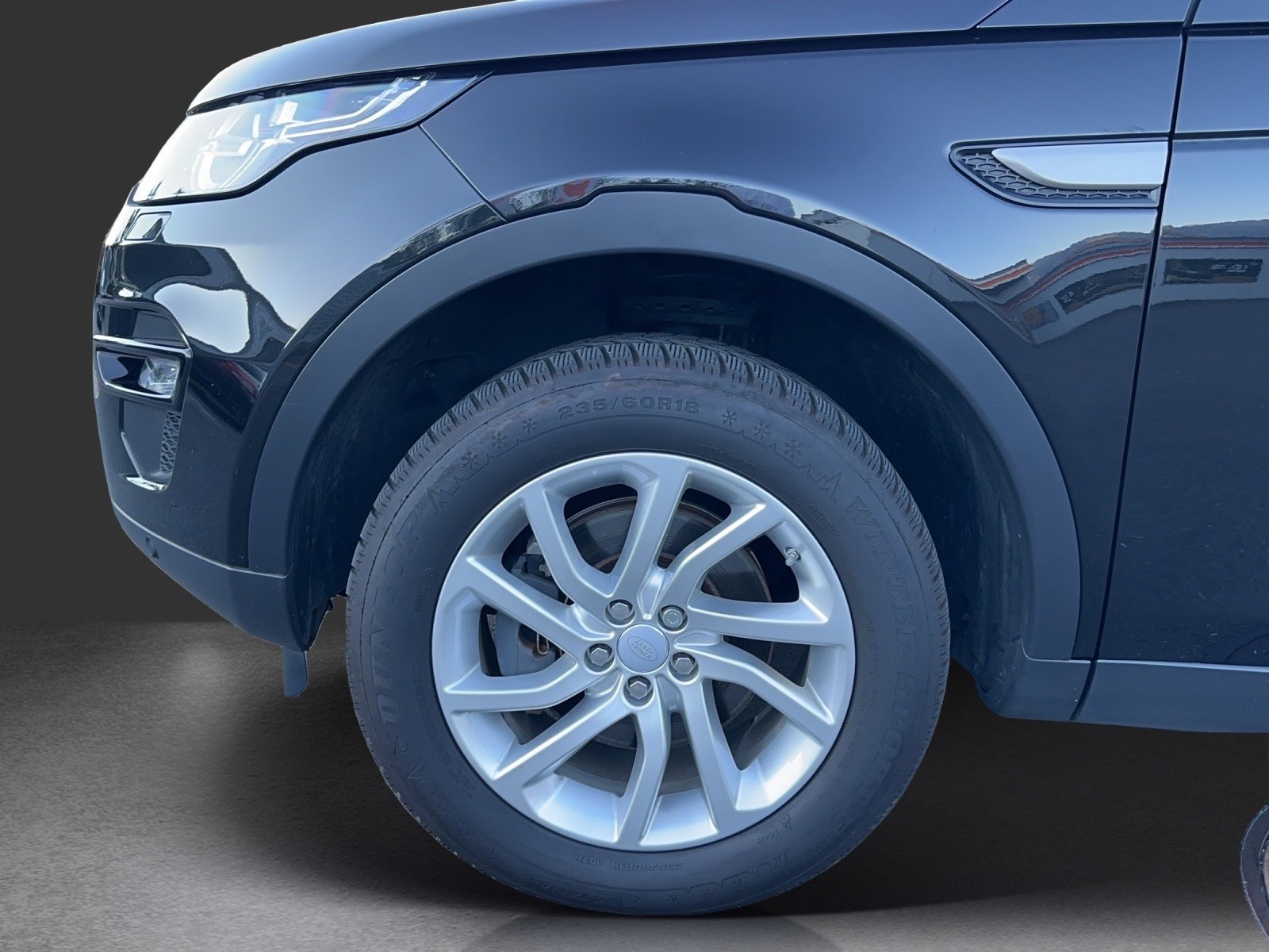 LAND ROVER Discovery Sport 2.0 TD4 SE AT9-image-14