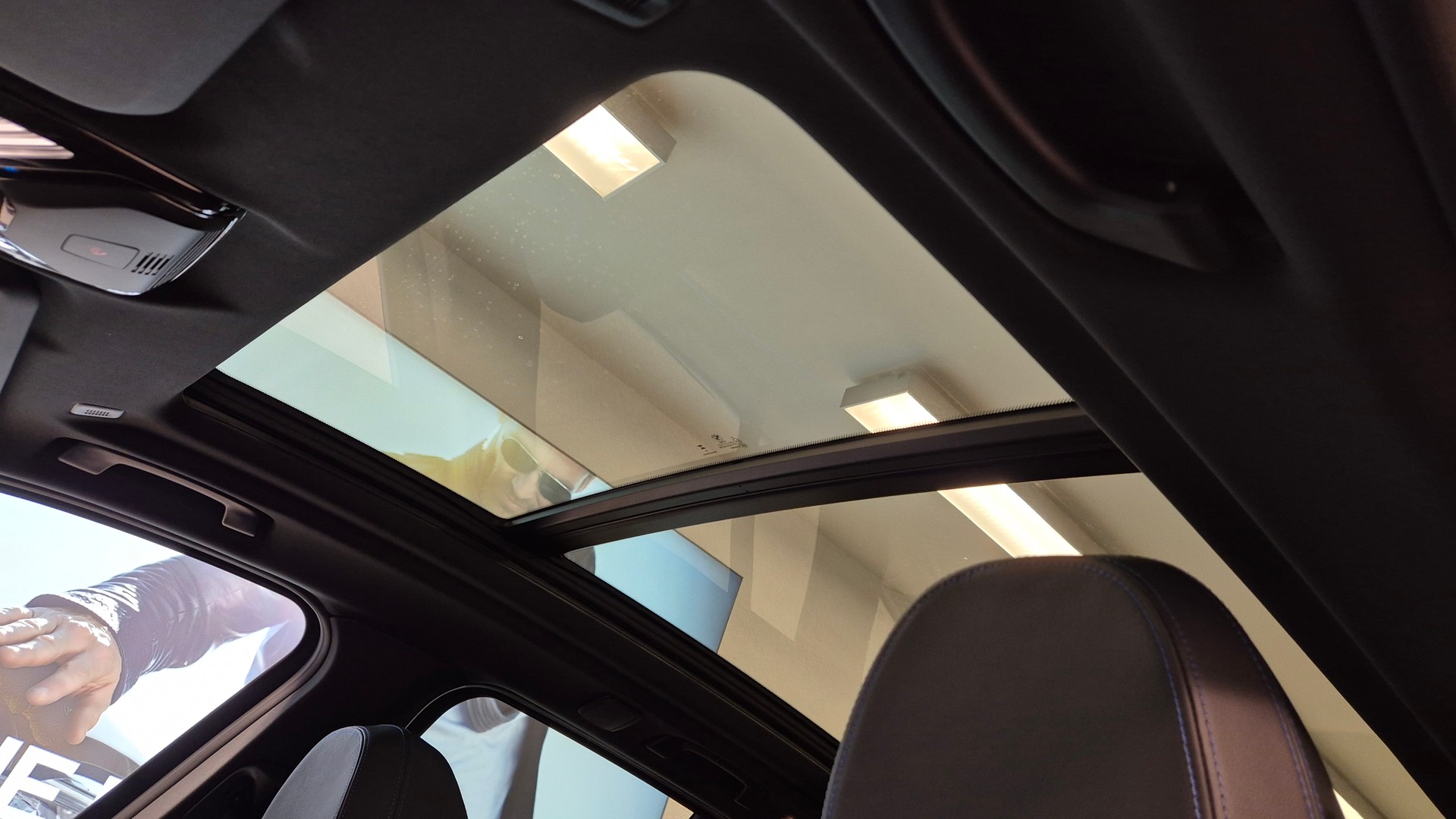 BMW iX3 Impressive-image-30