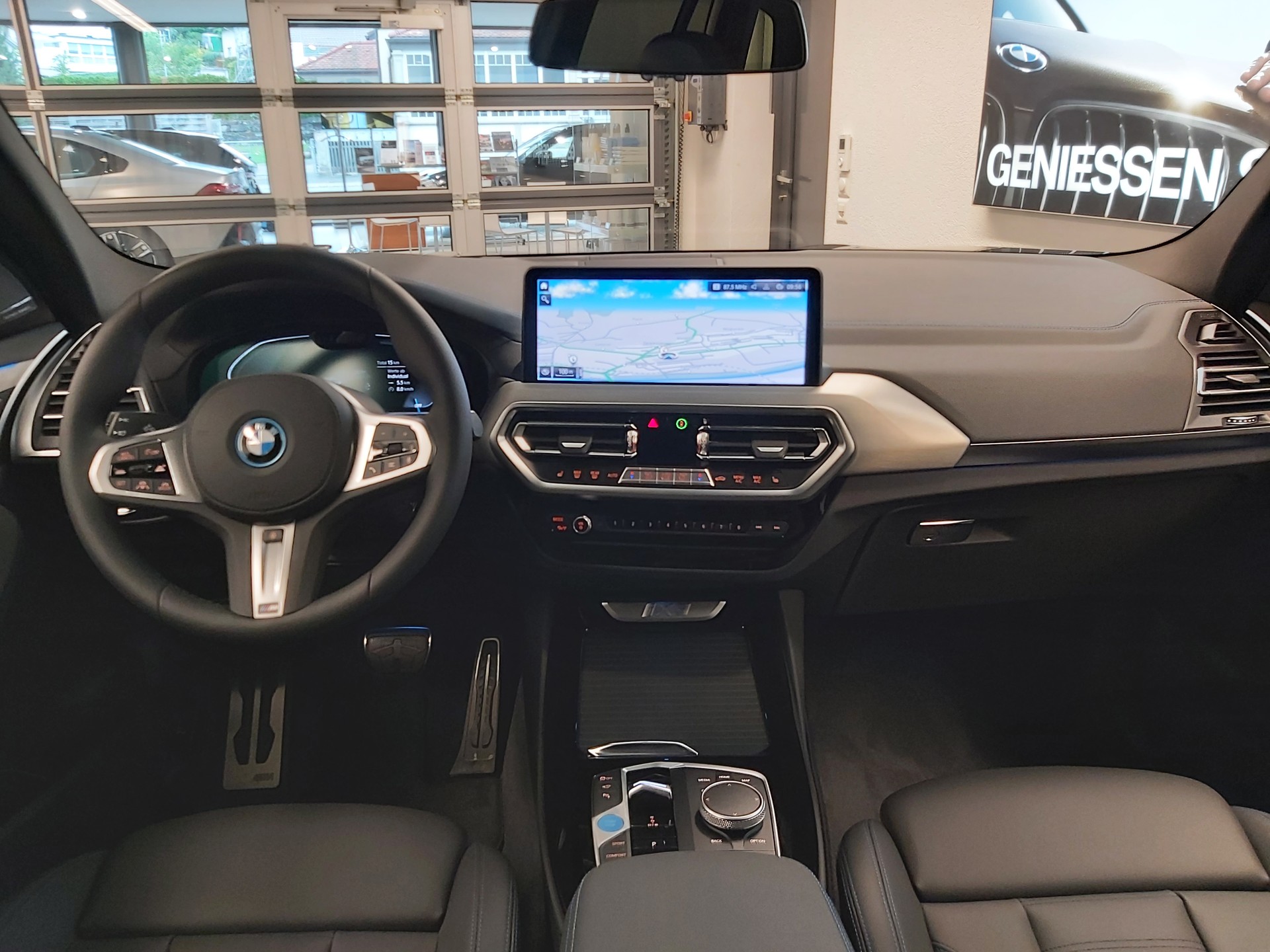 BMW iX3 Impressive-image-7