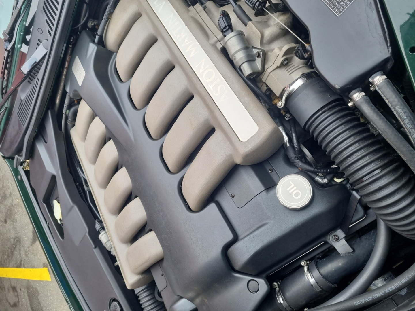 ASTON MARTIN DB7 Vantage Volante-image-15
