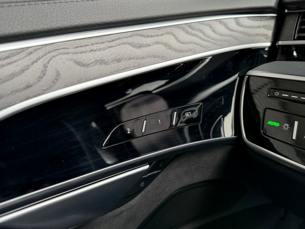AUDI A8 50 TDI quattro tiptronic-image-5