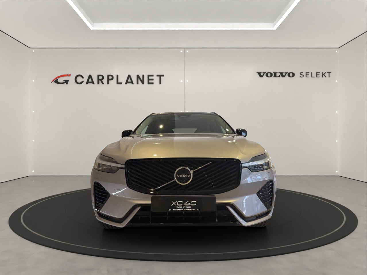 VOLVO XC60 2.0 T6 TE Ultra Dark eAWD-showroom-element-3