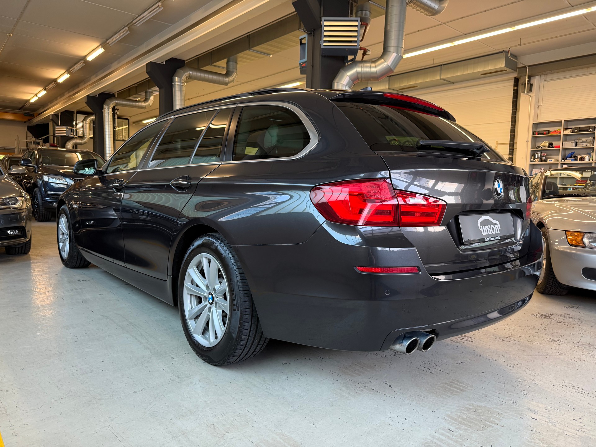BMW 525d xDrive Touring Steptronic-image-6