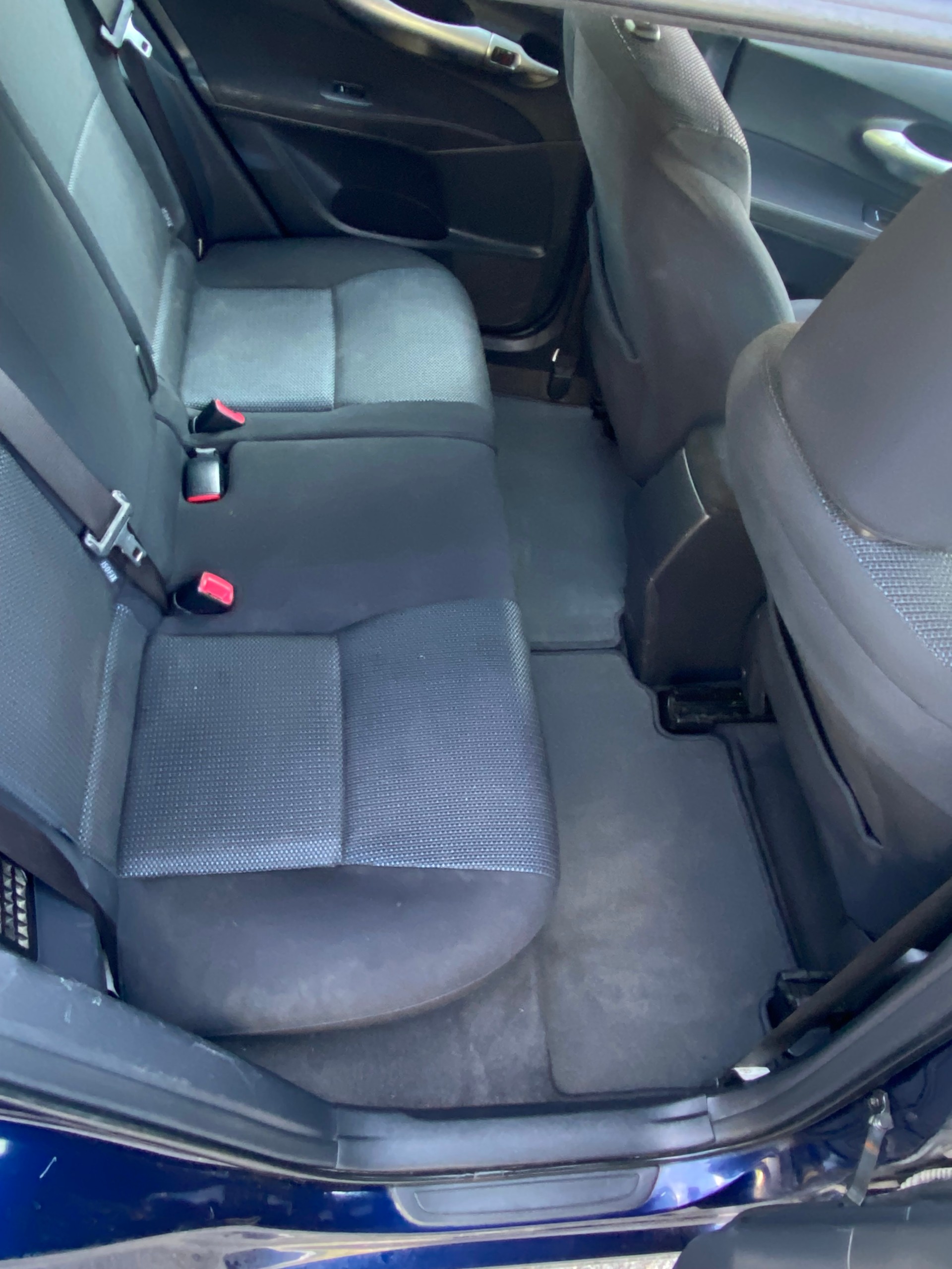 TOYOTA AURIS-image-6