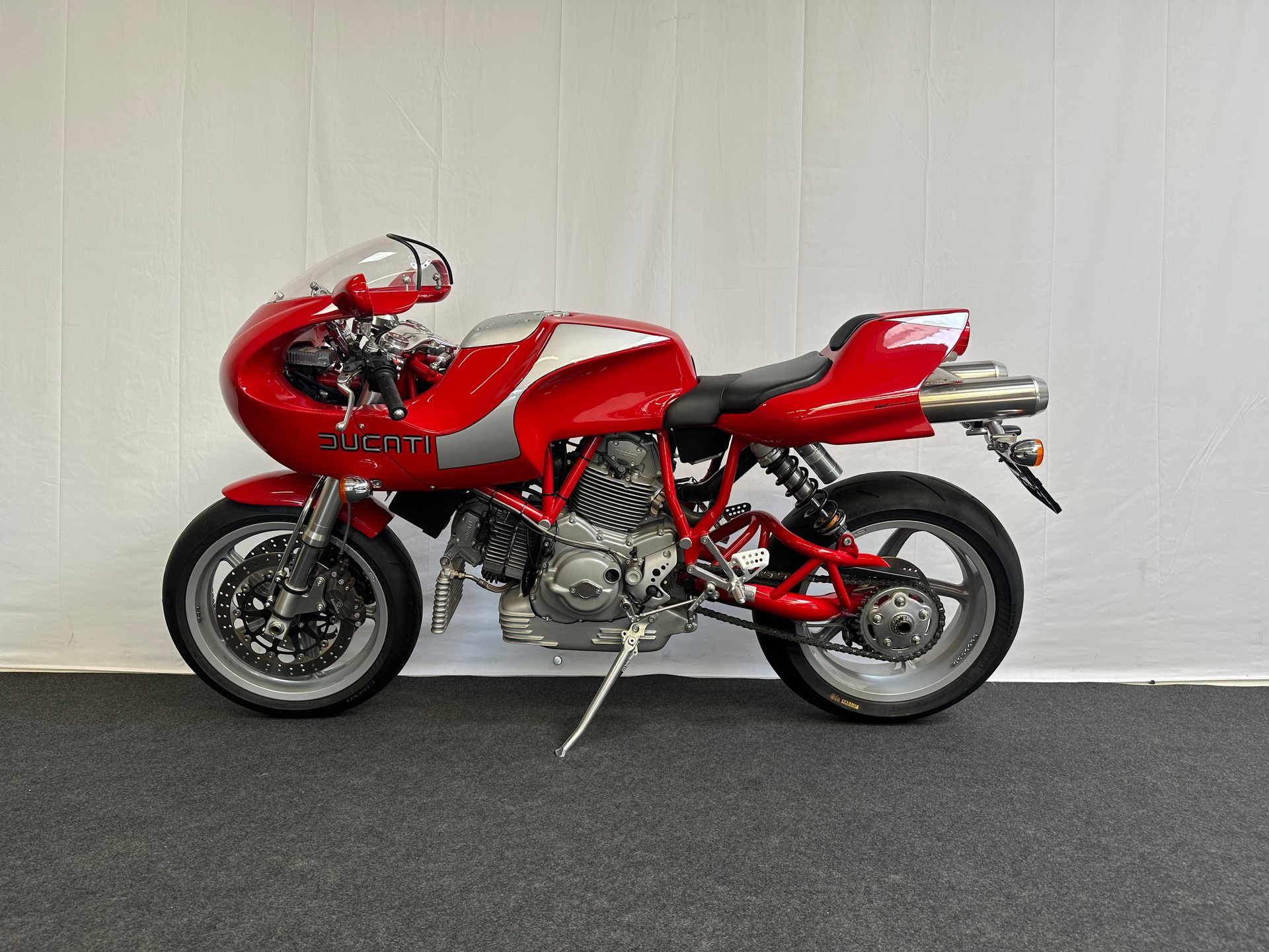 DUCATI MH 900e-image-4