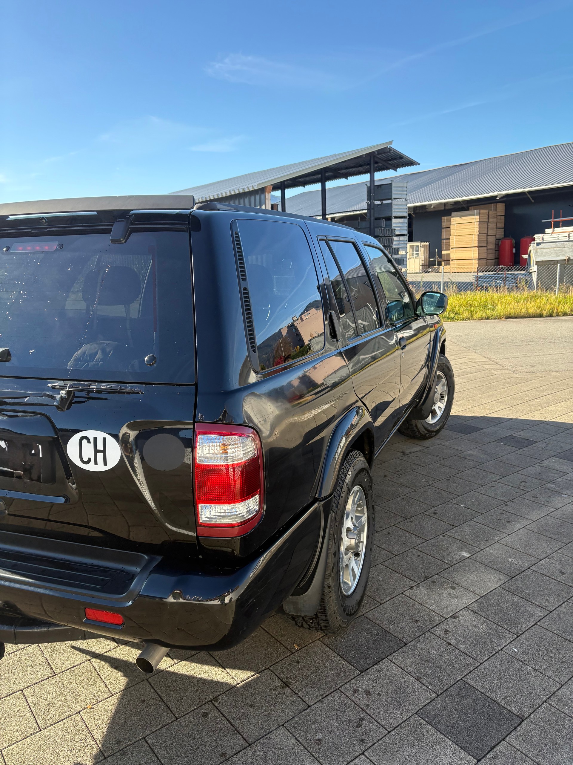 NISSAN Pathfinder 3.5 Exec. V6-image-3