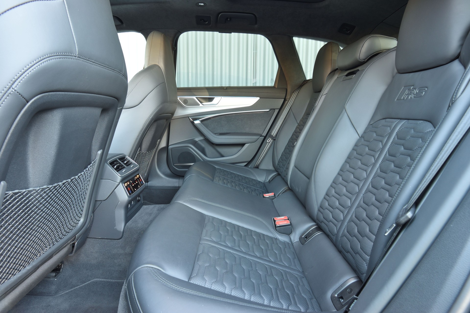 AUDI BRUTALER RS6 Avant 4.0 TFSI V8 Quattro TOP ANGEBOT MIT TIEFERLEGUNG UVM..-image-8