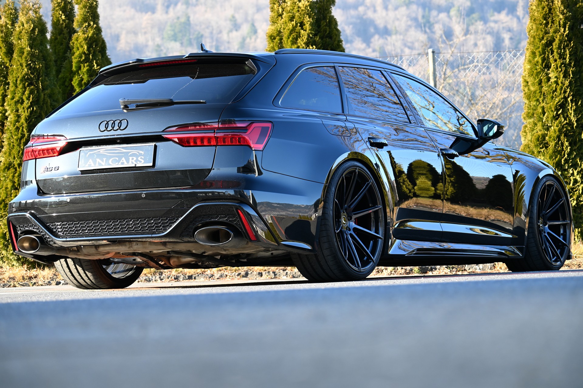 AUDI BRUTALER RS6 Avant 4.0 TFSI V8 Quattro TOP ANGEBOT MIT TIEFERLEGUNG UVM..-image-4