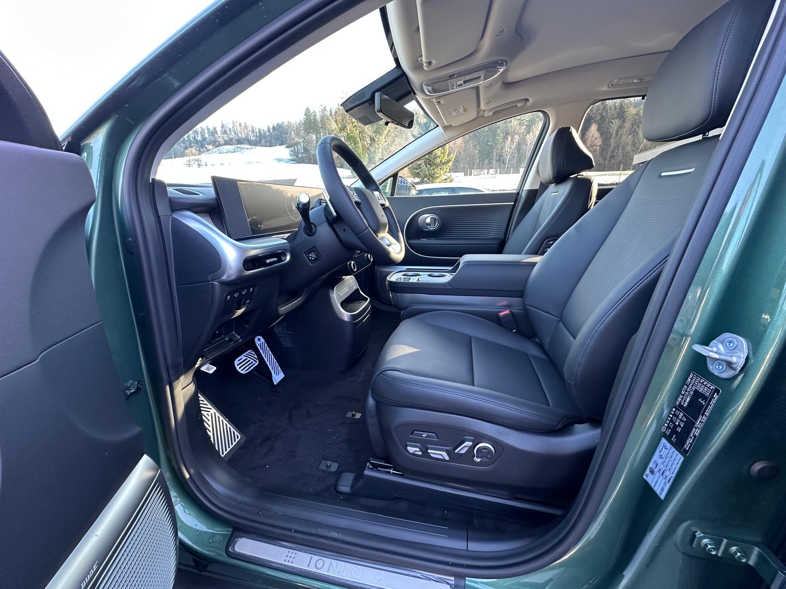 HYUNDAI Ioniq 9 110kWh Vertex 4WD-image-9