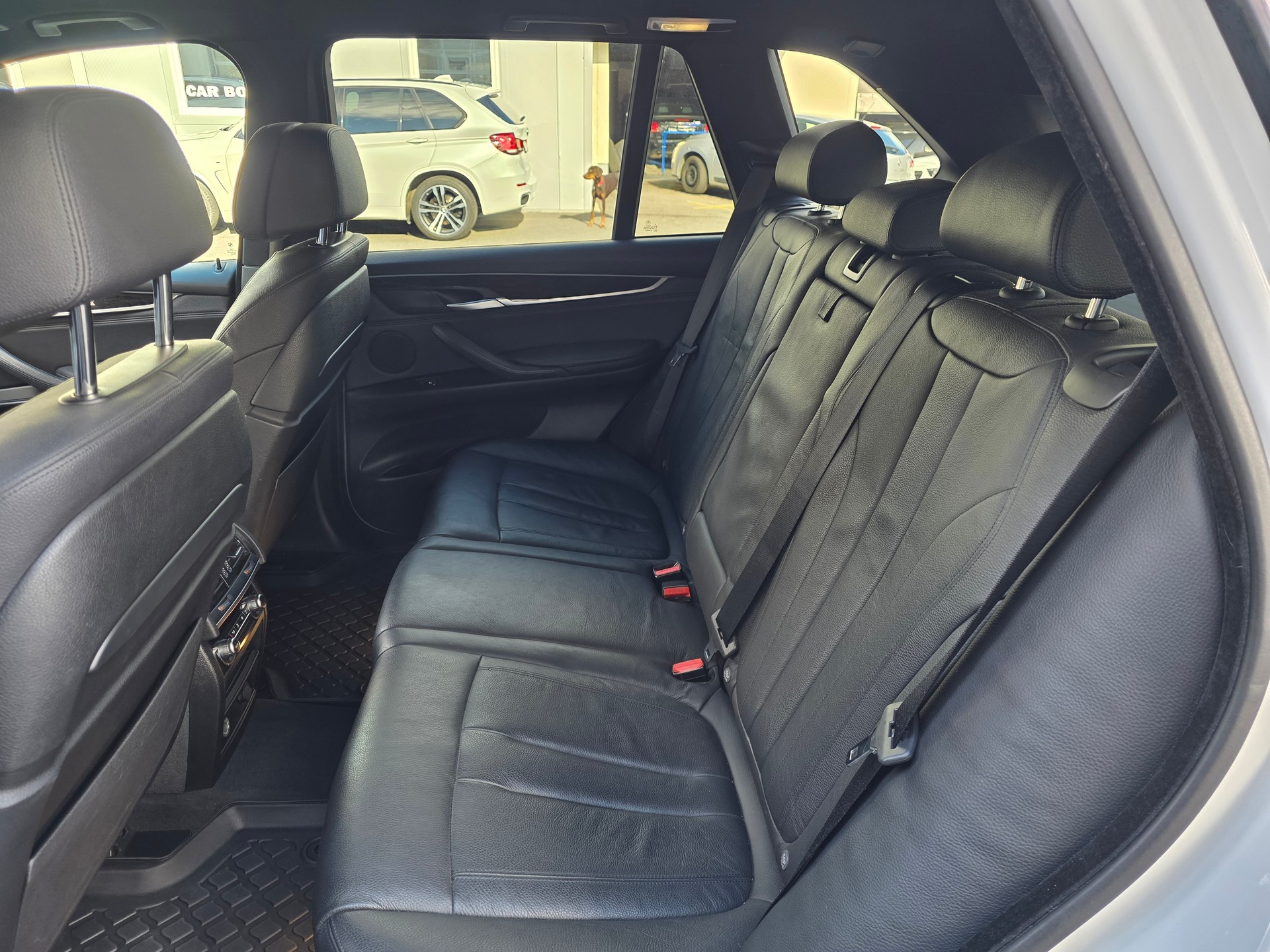 BMW X5 xDrive 30d M Sport Steptronic-image-11