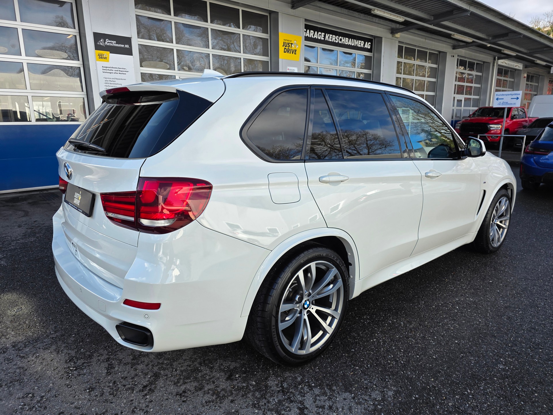BMW X5 xDrive 30d M Sport Steptronic-image-1