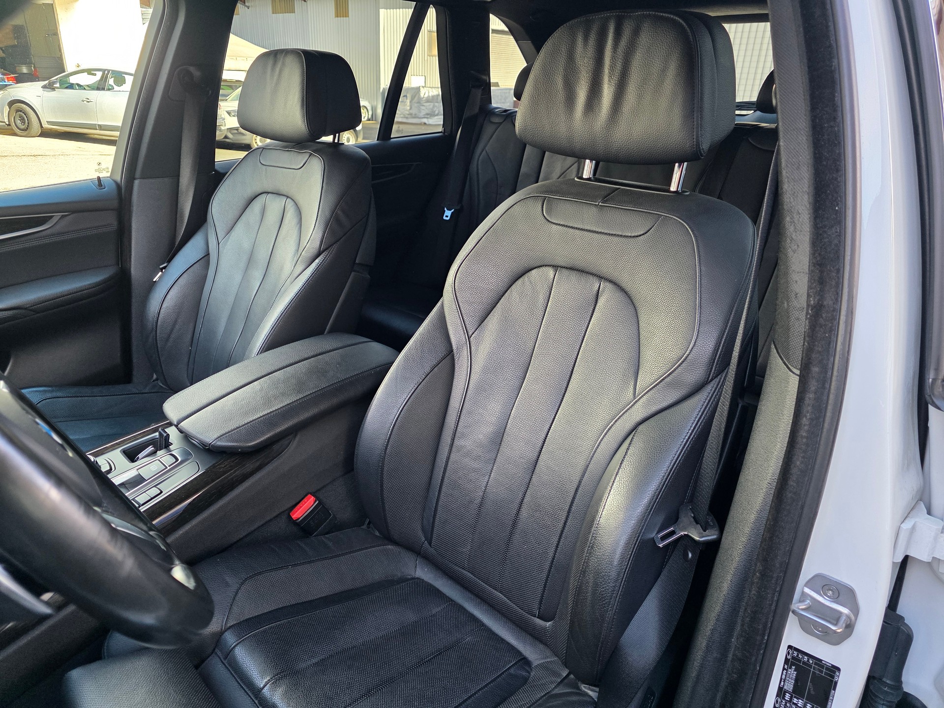 BMW X5 xDrive 30d M Sport Steptronic-image-9