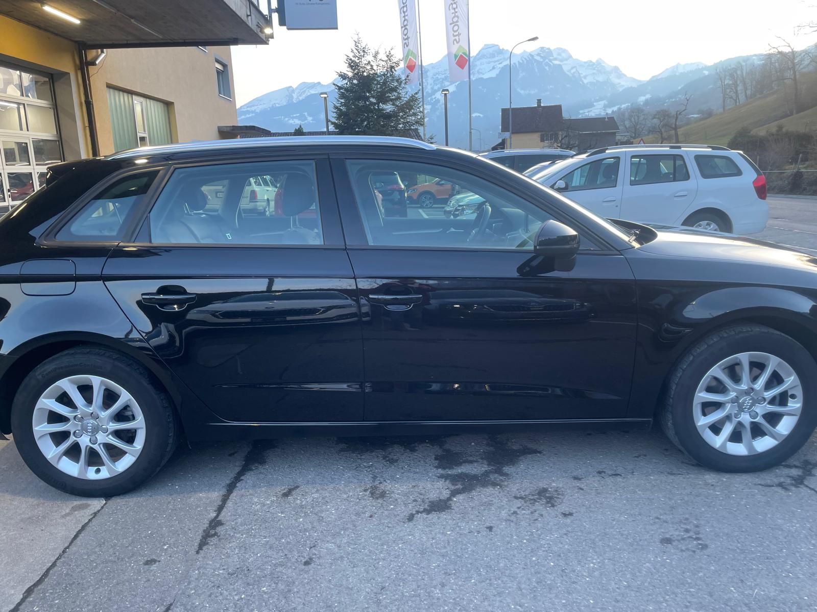 AUDI A3 Sportback 1.4 TFSI Attraction-image-4