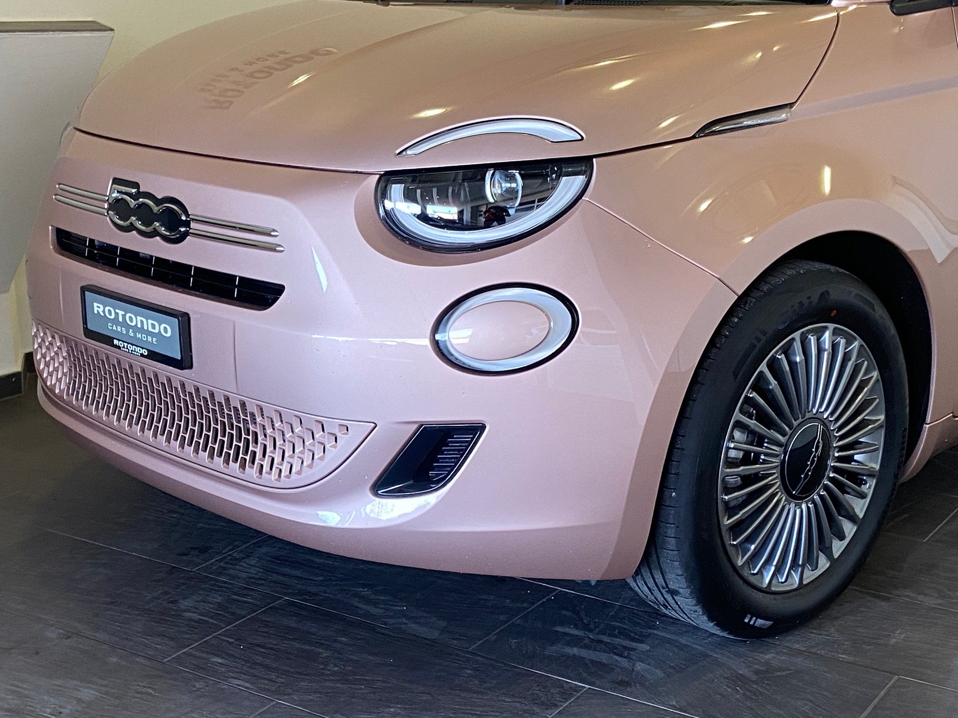 FIAT 500 1.0 FireFly MHD Torino-showroom-element-2