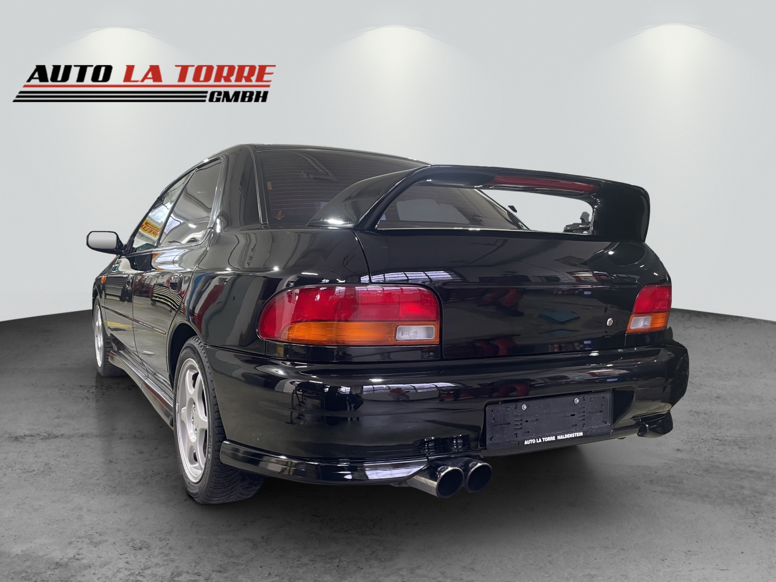 SUBARU Impreza 2.0 T. Black Star-image-1