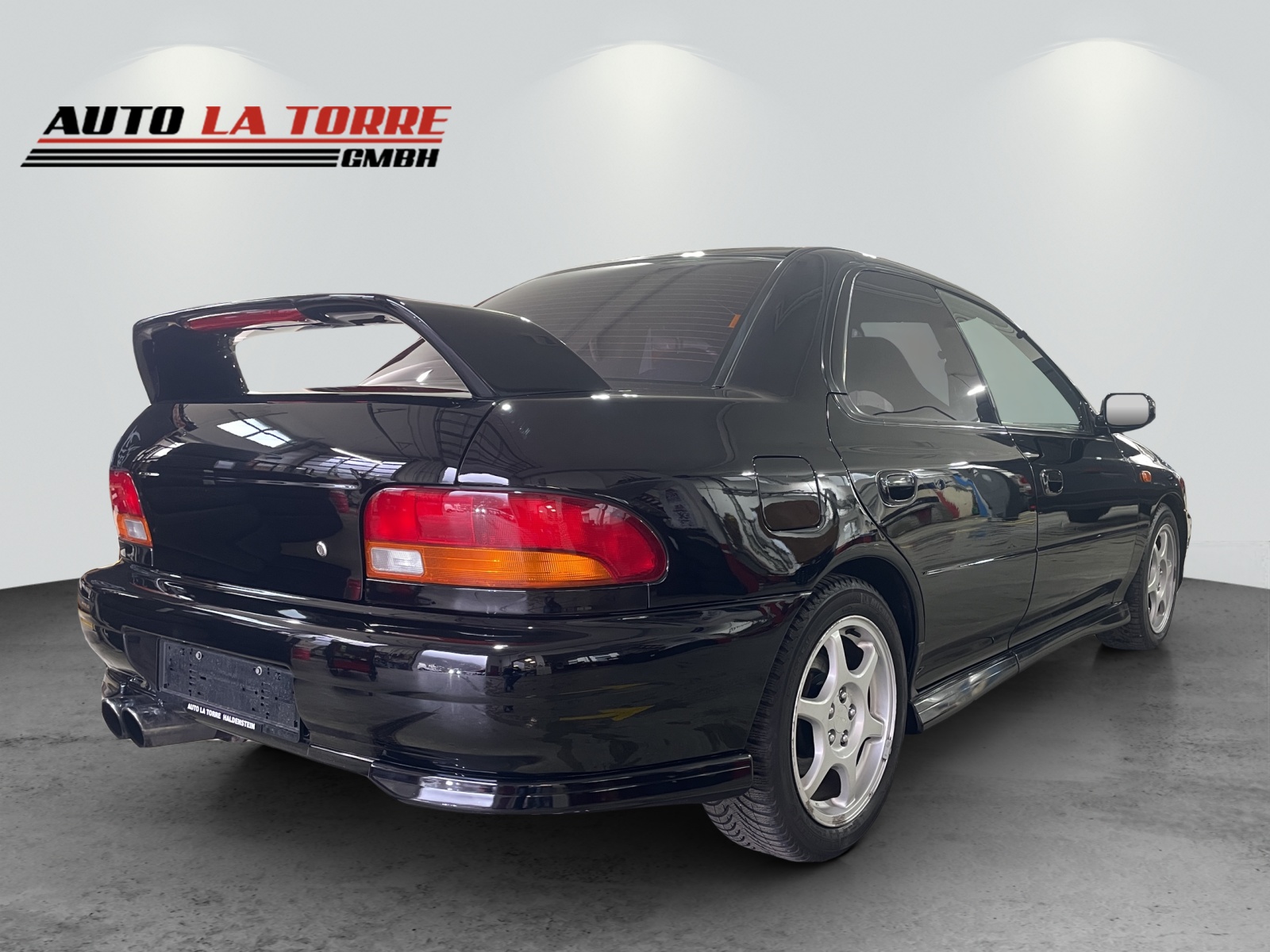 SUBARU Impreza 2.0 T. Black Star-image-2