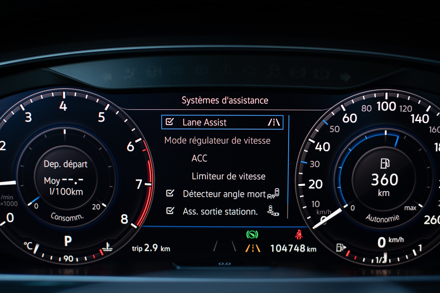 VW Golf 1.5 TSI R Line EVO Comfort-image-19