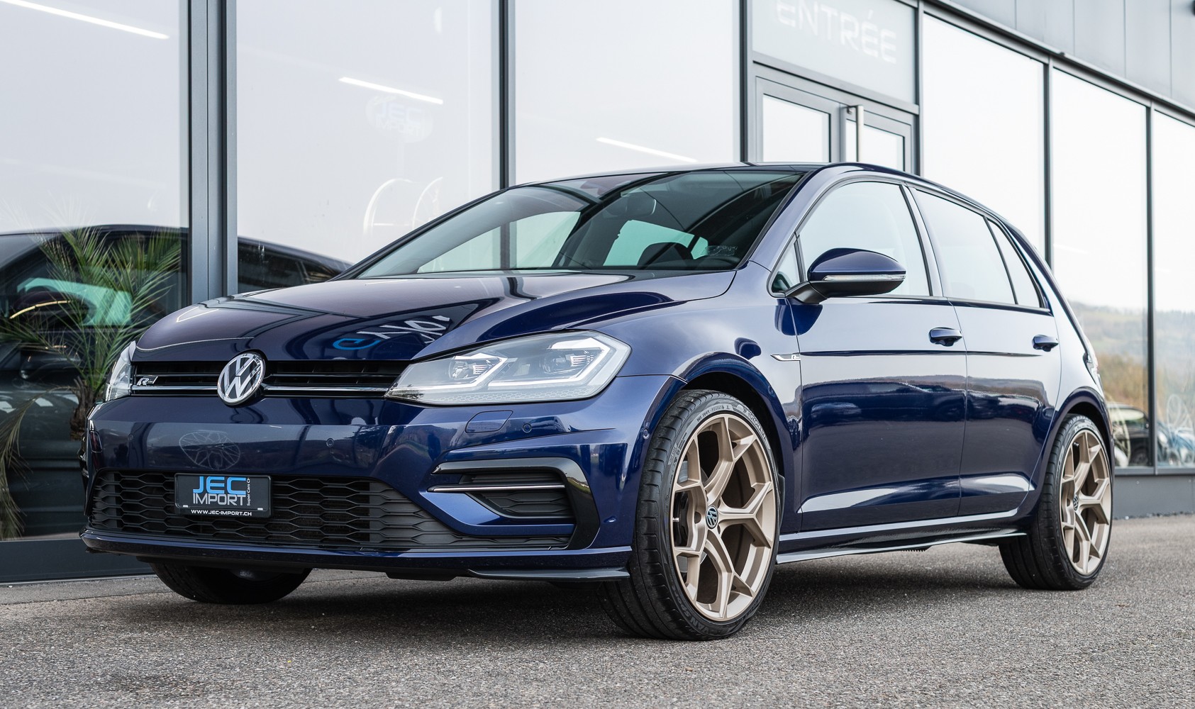 VW Golf 1.5 TSI R Line EVO Comfort-showroom-element-1