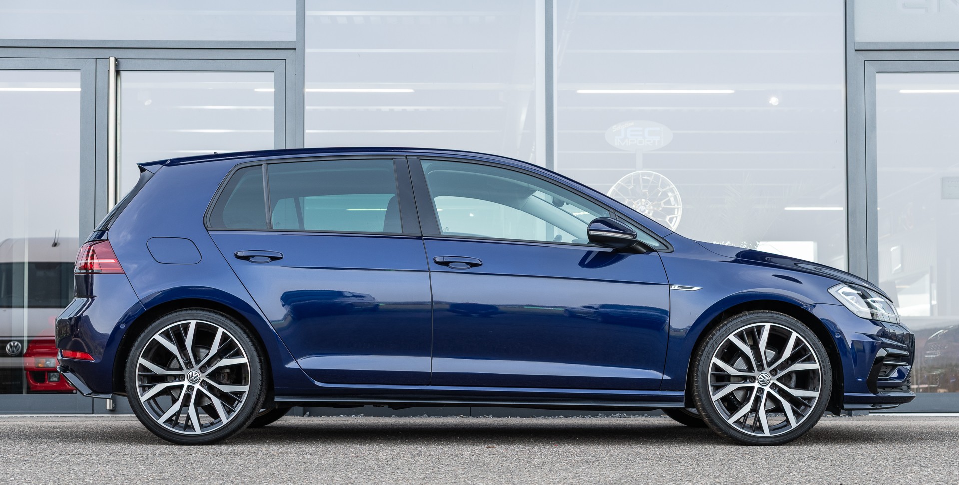 VW Golf 1.5 TSI R Line EVO Comfort-image-25
