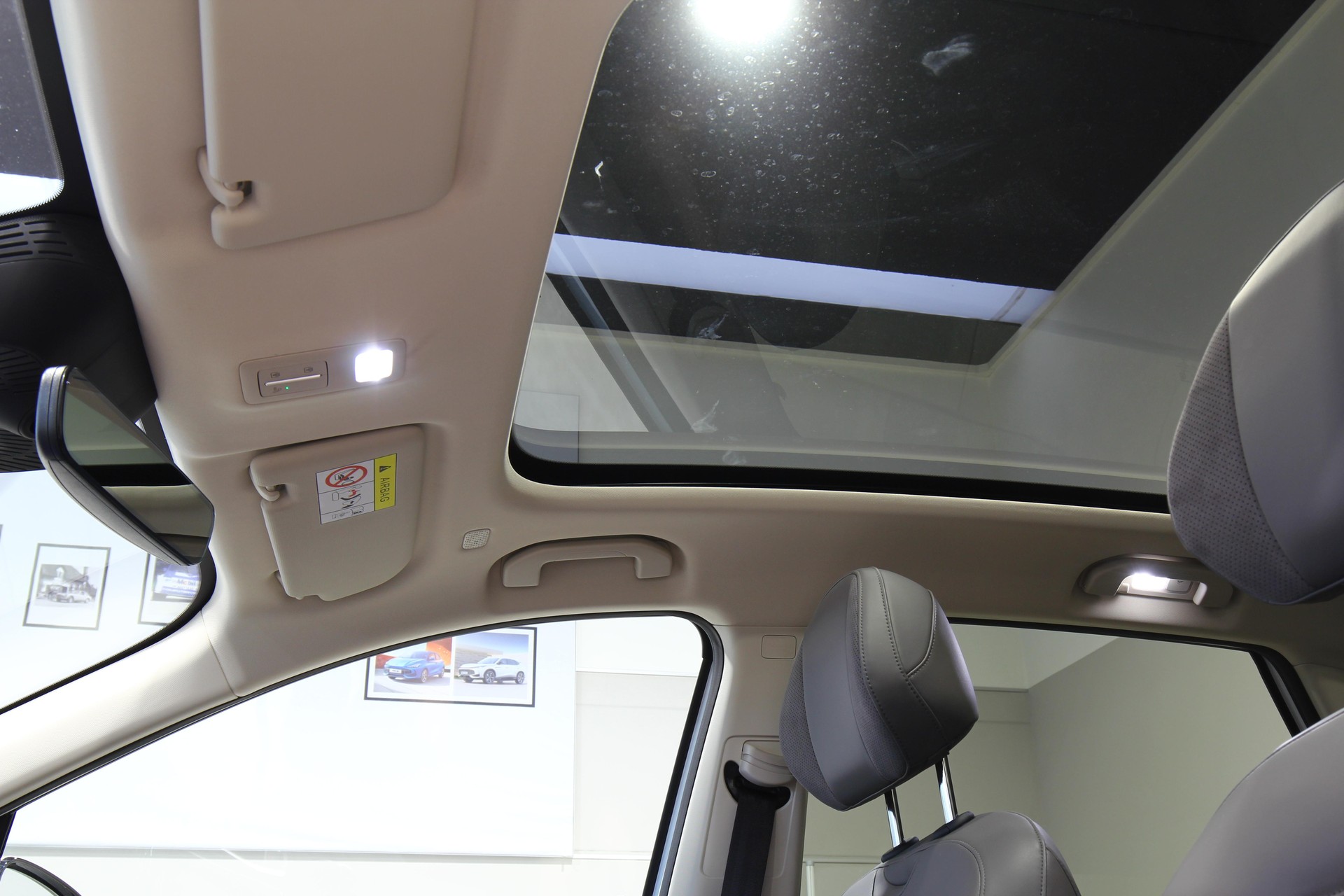 MG S6 EV 77 kWh Luxury 4WD-image-6