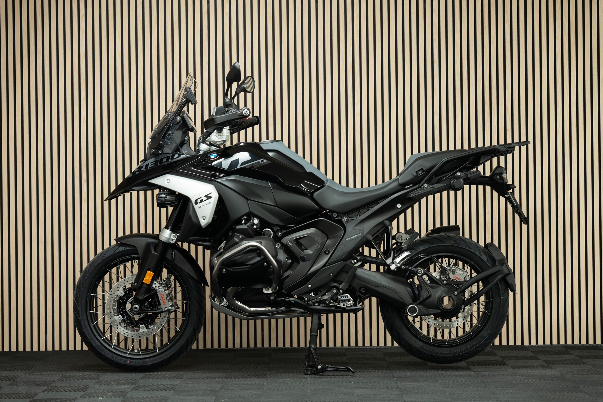 BMW R 1300 GS mit Fahrersitz niedrig, längerem Seitenständer und CHF 1'500.- Boxer Prämie 🤑🔥-image-1