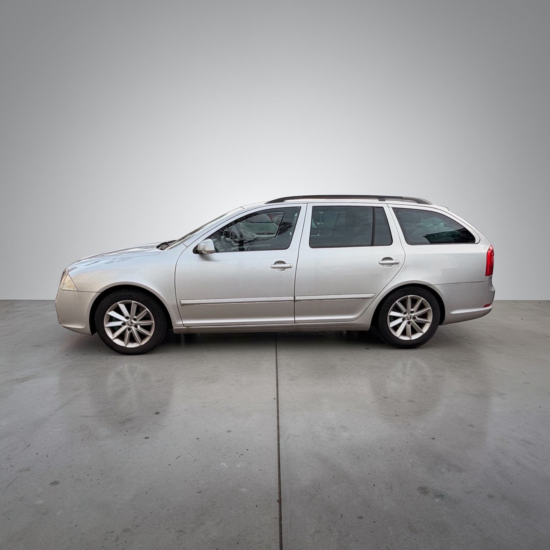 SKODA Octavia 2.0 TFSI RS-image-5